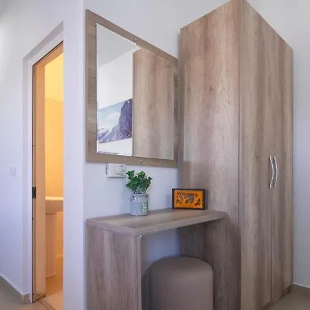 Princ Hotel Golem (Tirana)